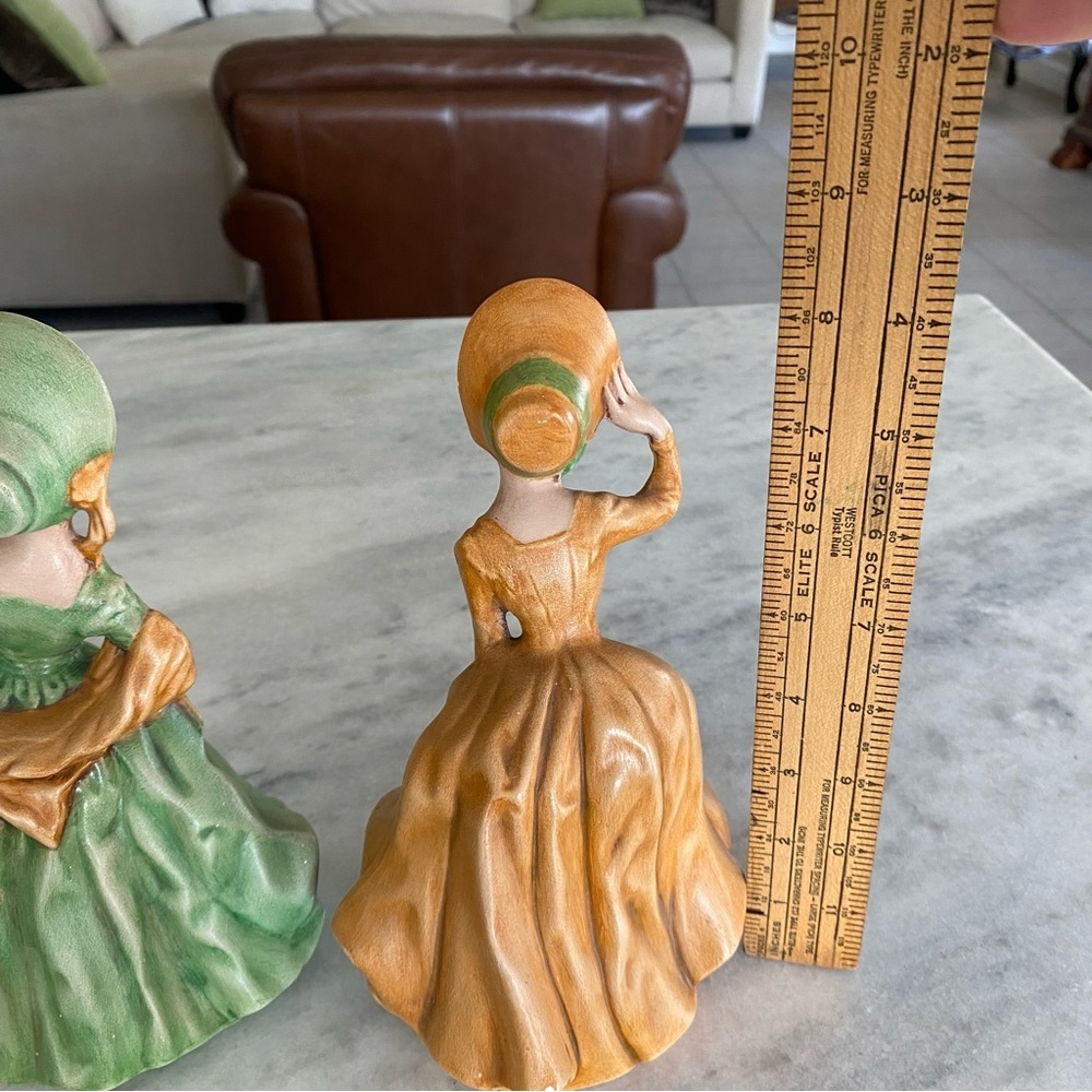 Vintage Victorian Ladies Figurines Green Mustard Dresses Bonnets Figurines Lady - Picture 5 of 9